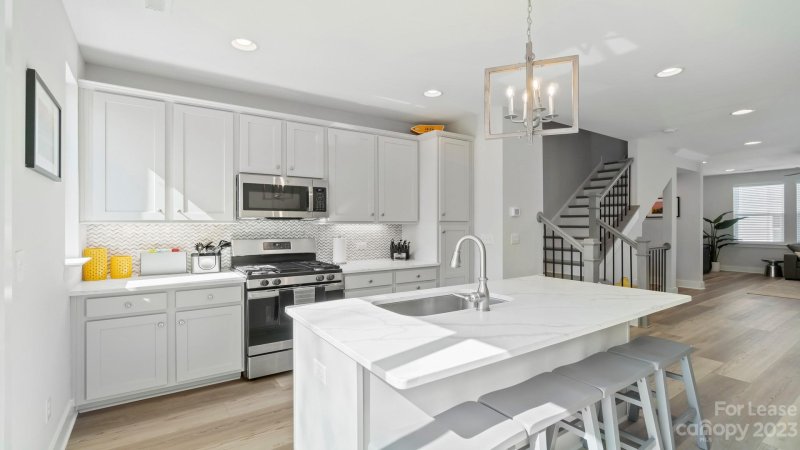 Property image 4 at 1015 E 36th Street, Charlotte, NC 28205