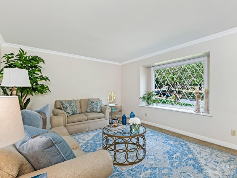 Property image 5 at 2501 Innsbrook Road, Charlotte, NC 28226