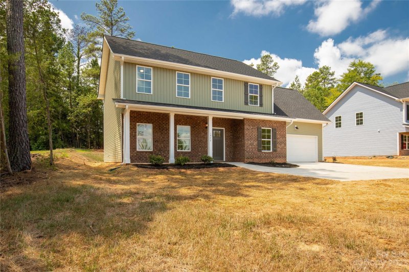 Property image 3 at 1977 Charles Avenue, Lancaster, SC 29720