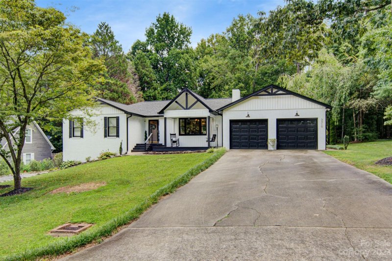 Property image 3 at 3310 15th Street, Hickory, NC 28601