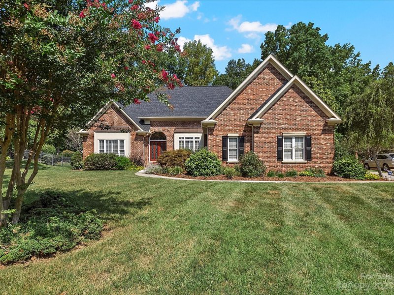 7223 Olde Sycamore Drive