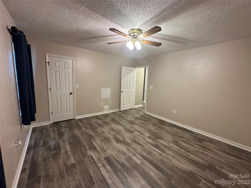 Property image 3 at 811 21st Avenue, Hickory, NC 28601