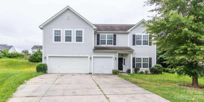 Property image 2 at 3305 Mortemer Lane, Charlotte, NC 28262