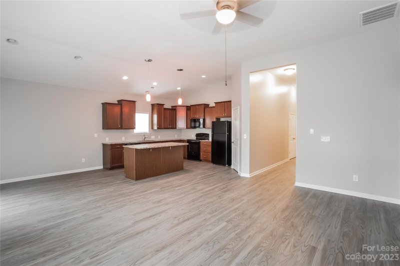 Property image 5 at 10422 Kempsford Drive, Charlotte, NC 28262