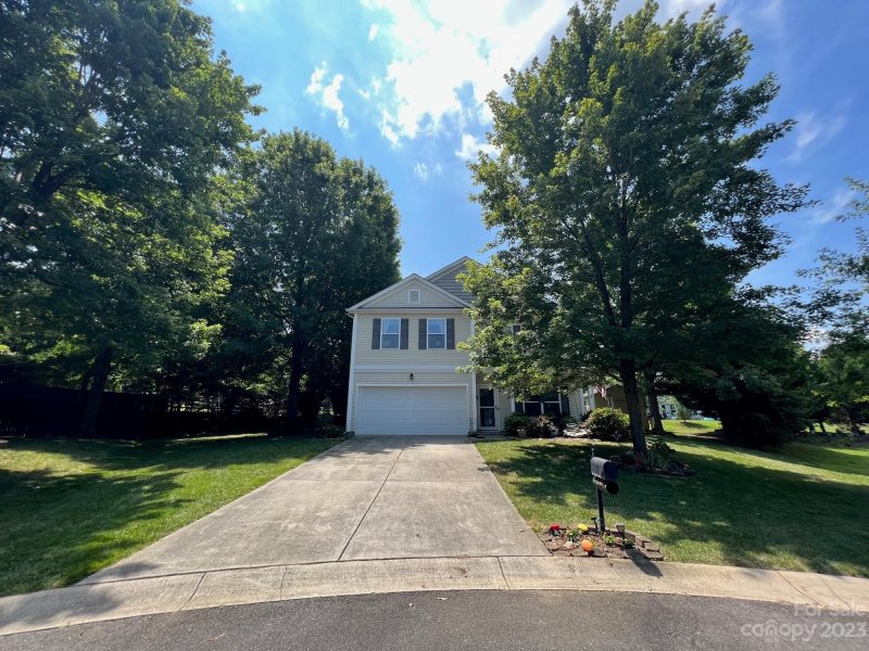 2624 St Helena Court