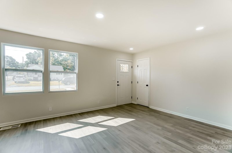 Property image 3 at 1310 Poston Circle, Gastonia, NC 28054