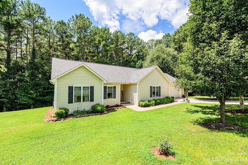 Property image 2 at 5137 Buckhead Drive, Granite Falls, NC 28630