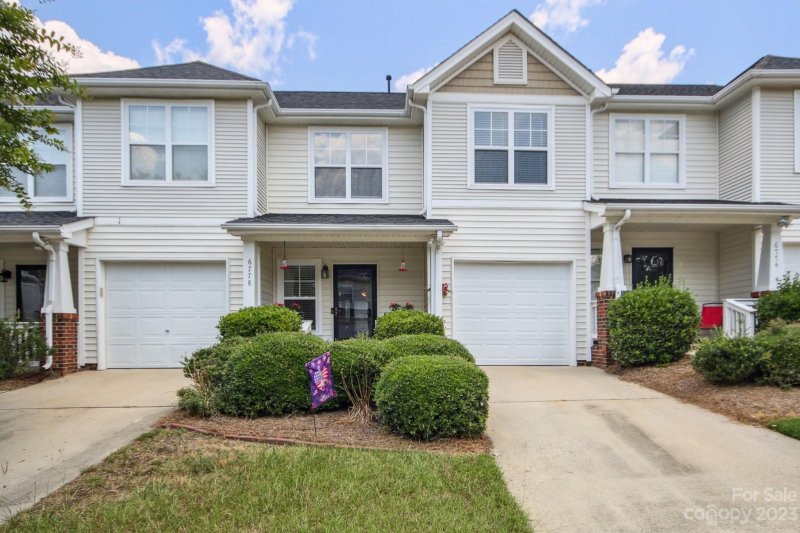 Property image 2 at 6778 Vlosi Drive, Charlotte, NC 28226