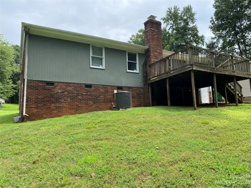 Property image 3 at 1907 Teddington Drive, Charlotte, NC 28214