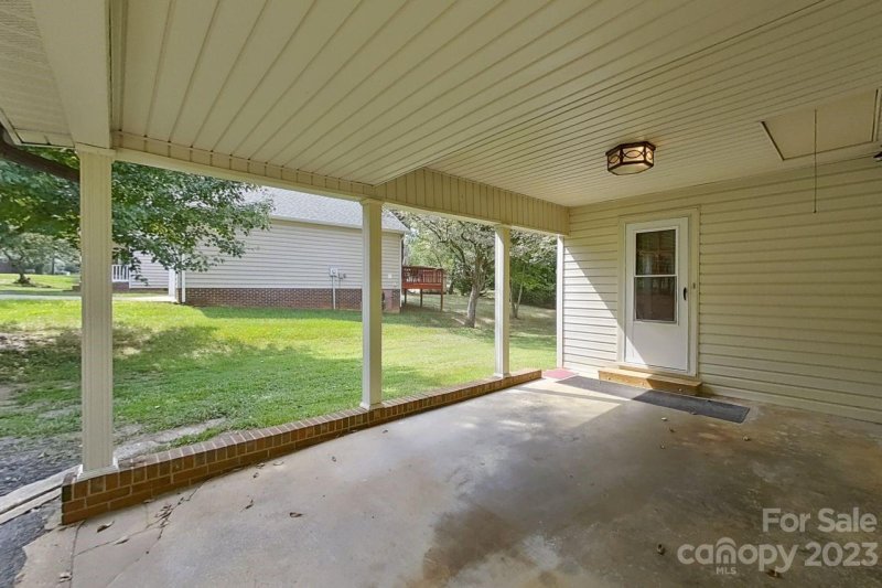 Property image 3 at 309 S Toria Drive, Statesville, NC 28625