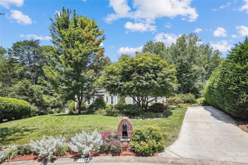 Property image 2 at 3408 Lence Court, Charlotte, NC 28269