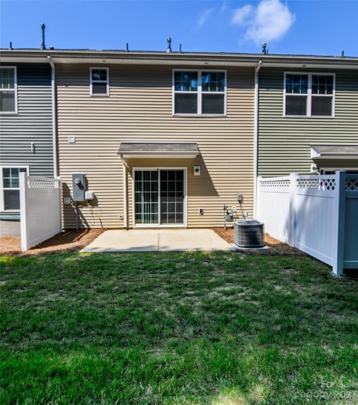 Property image 2 at 13561 Browhill Lane, Charlotte, NC 28278