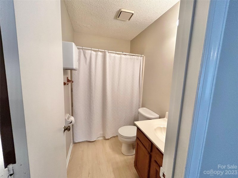 Property image 5 at 8322 Summerglen Circle, Charlotte, NC 28227