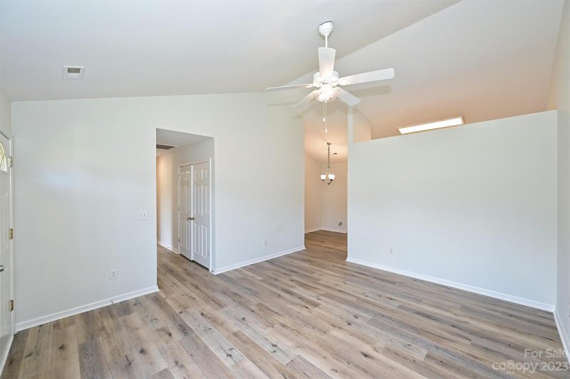 Property image 4 at 5413 Morning Breeze Lane, Charlotte, NC 28208