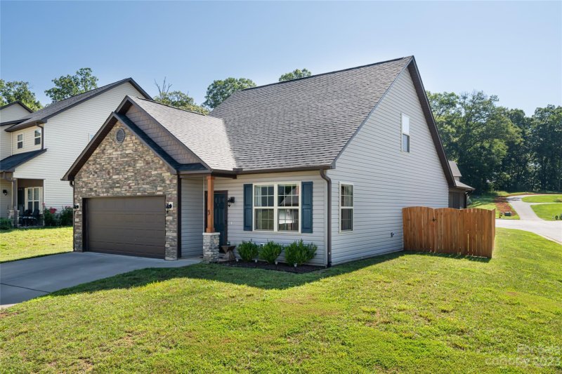 Property image 2 at 3 Ringed Teal Court, Arden, NC 28704