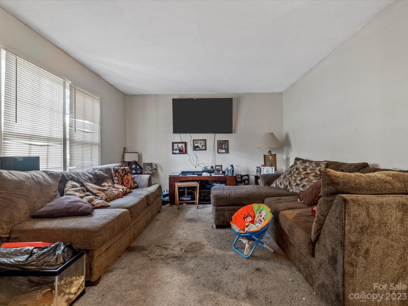 Property image 4 at 1049 Pinafore Drive, Charlotte, NC 28212