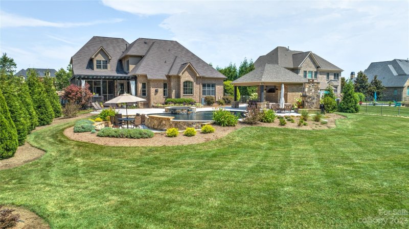 Property image 4 at 6003 Caliterra Drive, Matthews, NC 28104