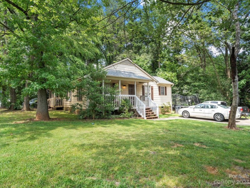 Property image 2 at 1048 Pinafore Drive, Charlotte, NC 28212