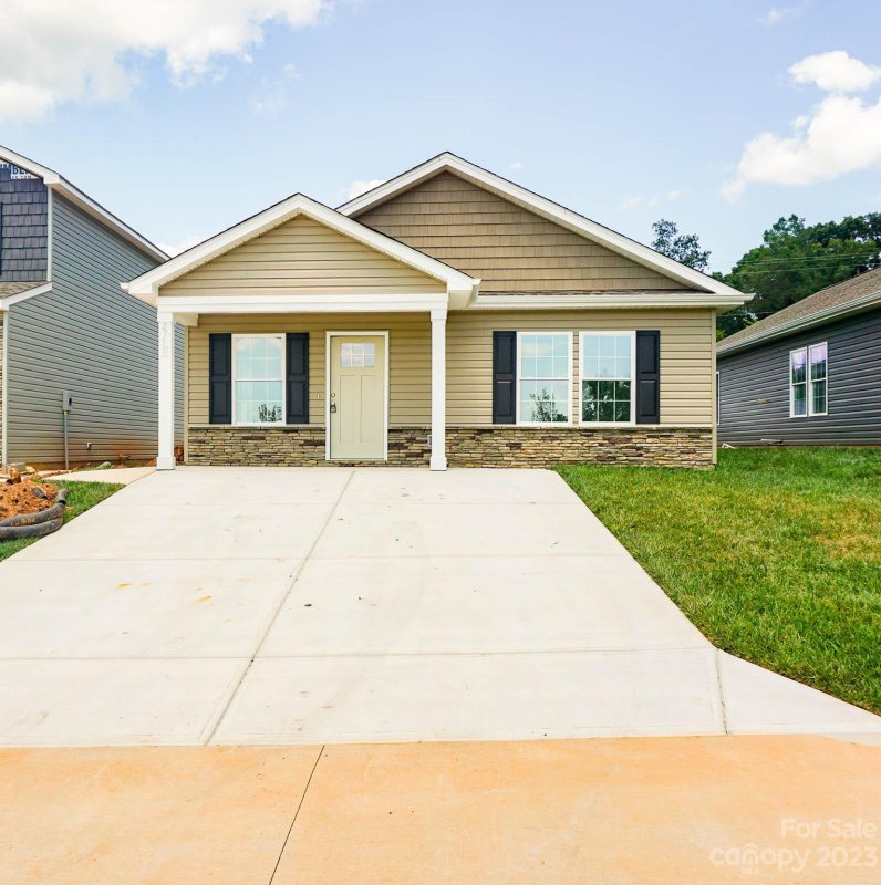 Property image 2 at 2550 Snow Creek Road, Hickory, NC 28601