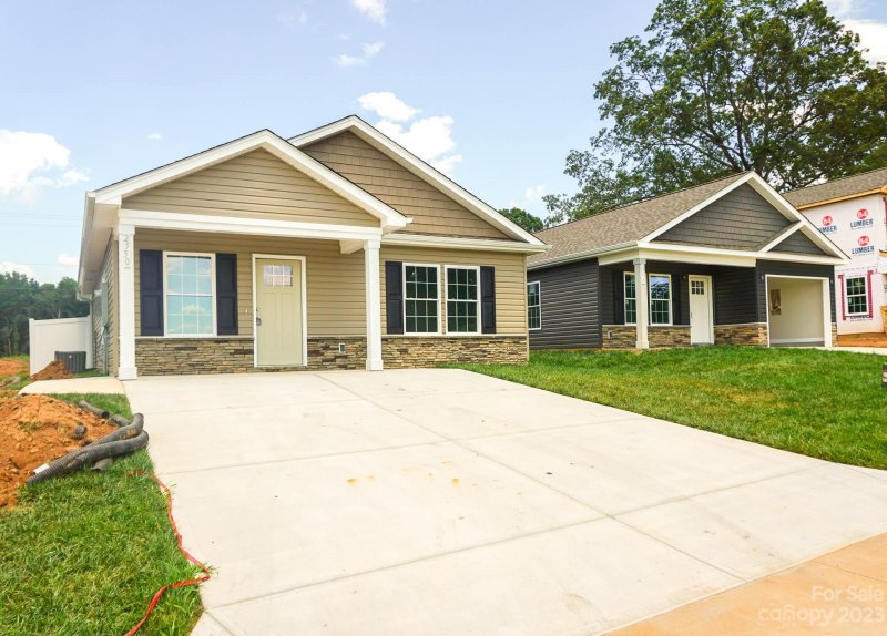 Property image 3 at 2550 Snow Creek Road, Hickory, NC 28601