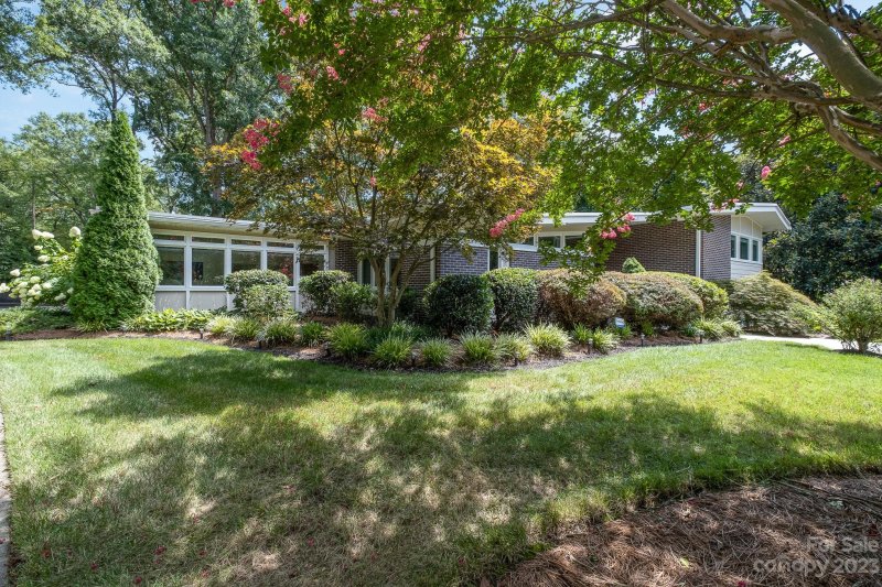 Property image 3 at 521 Confederate Avenue, Salisbury, NC 28144