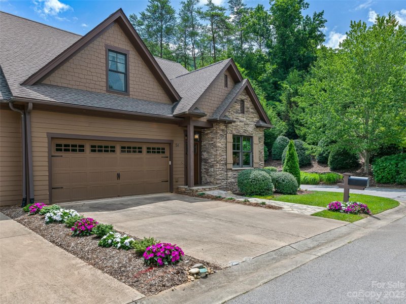 Property image 2 at 54 Meadow Village Lane, Asheville, NC 28803