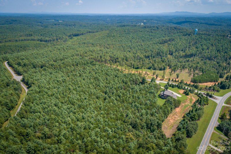 Property image 3 at 1086 Sale Drive, Morganton, NC 28655