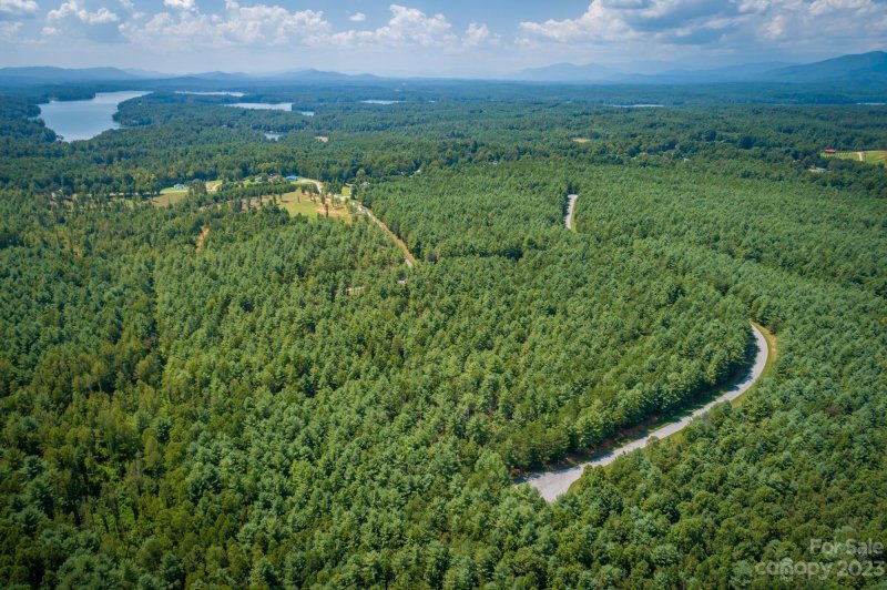 Property image 3 at 1017 Sale Drive, Morganton, NC 28655