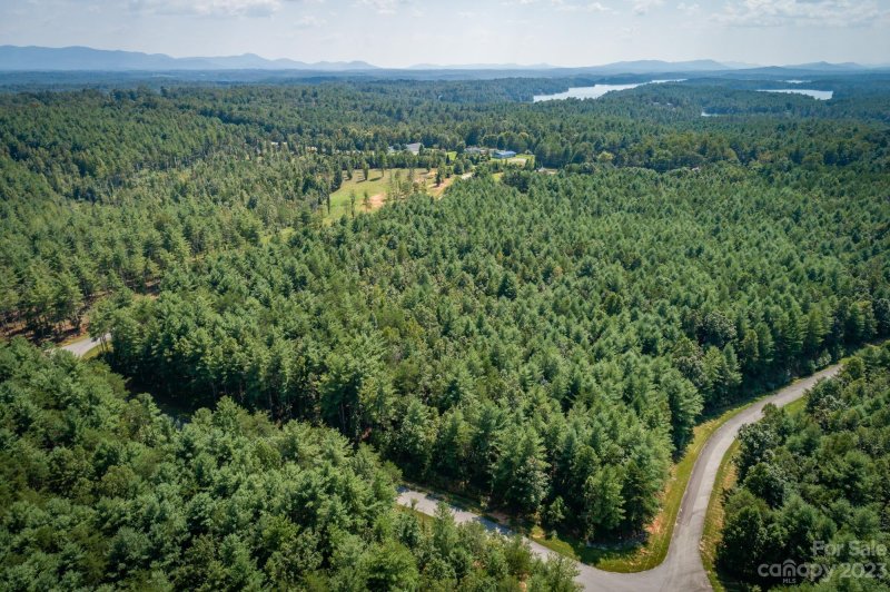 Property image 4 at 1017 Sale Drive, Morganton, NC 28655