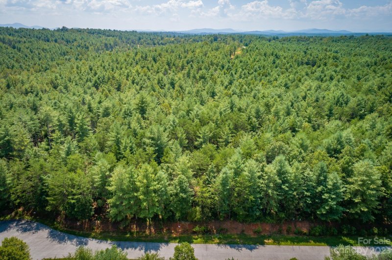 Property image 4 at 1082 Greene Court, Morganton, NC 28655