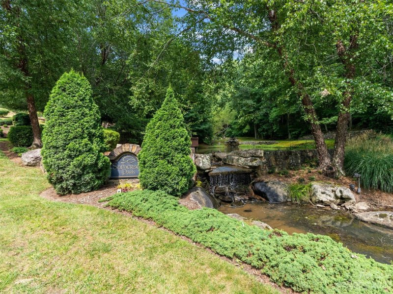 Property image 2 at 130 Flameleaf Lane, Hendersonville, NC 28739