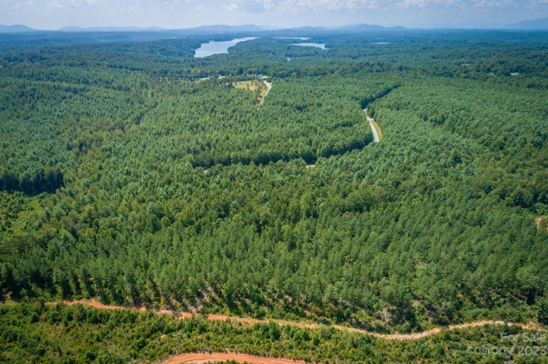 Property image 3 of 1113 Greene Court in Hawksbill at Lake James, Morganton, NC 28655