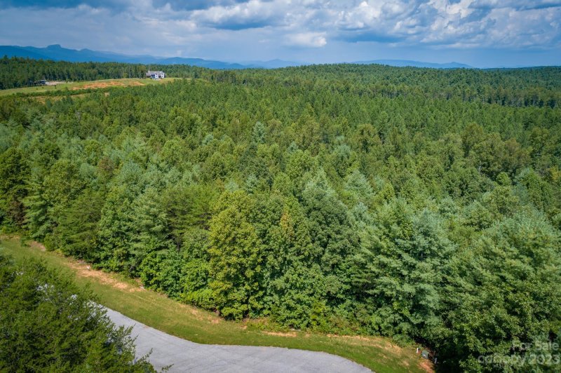 Property image 4 of 1113 Greene Court in Hawksbill at Lake James, Morganton, NC 28655