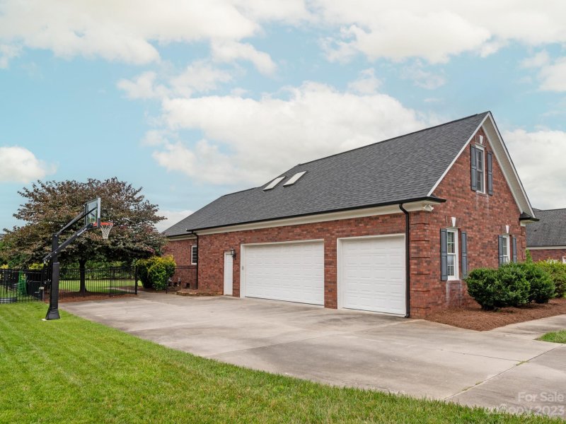 Property image 2 at 7046 Bovine Lane, Harrisburg, NC 28075