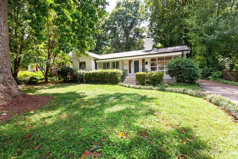 Property image 3 at 3226 June Drive, Charlotte, NC 28205
