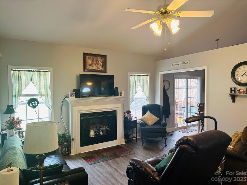 Property image 2 at 568 Scarlet Leaf Lane, Oakboro, NC 28129