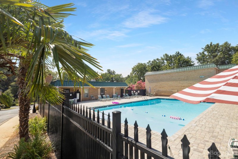 Property image 3 at 4747 Hedgemore Drive, Charlotte, NC 28209