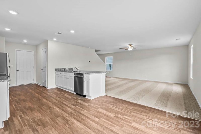 Property image 4 at 574 Lamorak Place, Richburg, SC 29729