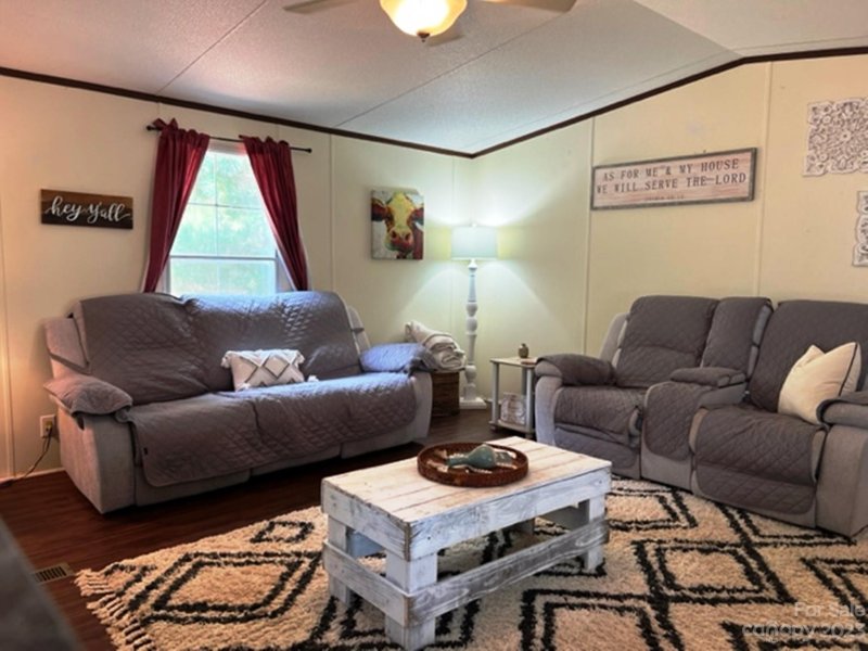 Property image 2 at 612 Rhoden Court, Catawba, SC 29704