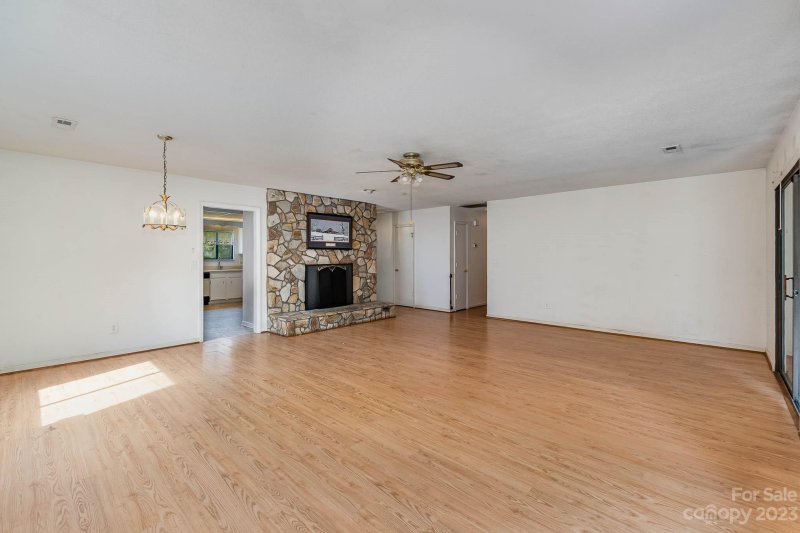 Property image 4 at 8433 Rittenhouse Circle, Charlotte, NC 28270