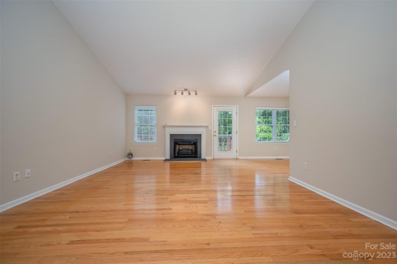 Property image 5 at 49 N Woodridge View Court, Hendersonville, NC 28791