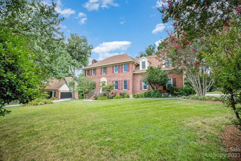 Property image 3 at 12113 Barwen Court, Charlotte, NC 28262