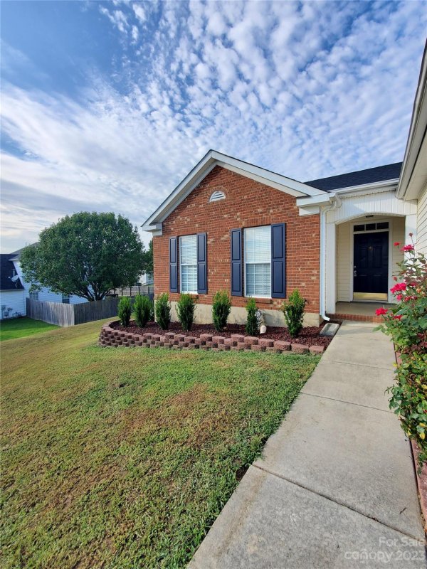 Property image 4 at 109 Sella Ridge Drive, Mount Holly, NC 28120