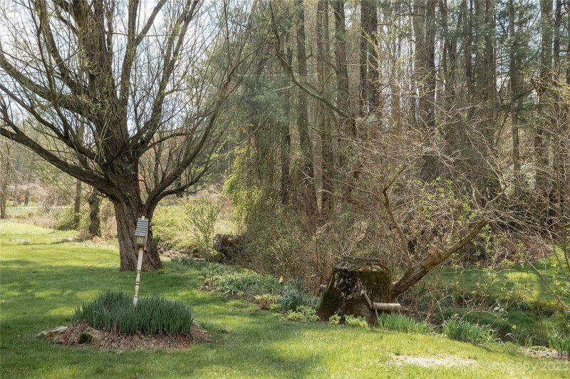 Property image 4 at 1743 Haywood Manor Road, Hendersonville, NC 28791