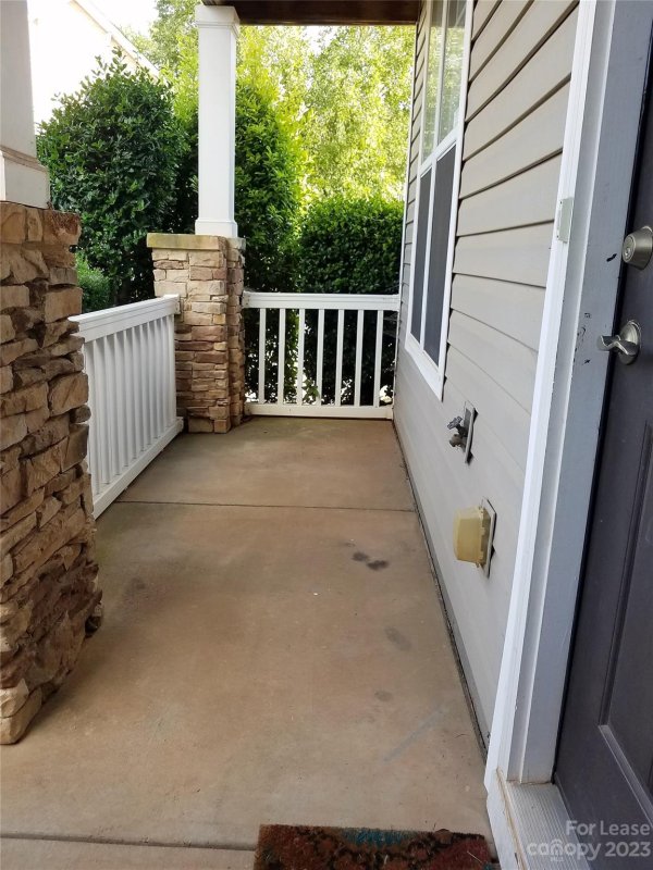 Property image 2 at 10370 Mcgoogan Lane, Charlotte, NC 28277