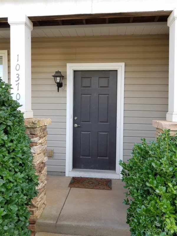 Property image 3 at 10370 Mcgoogan Lane, Charlotte, NC 28277