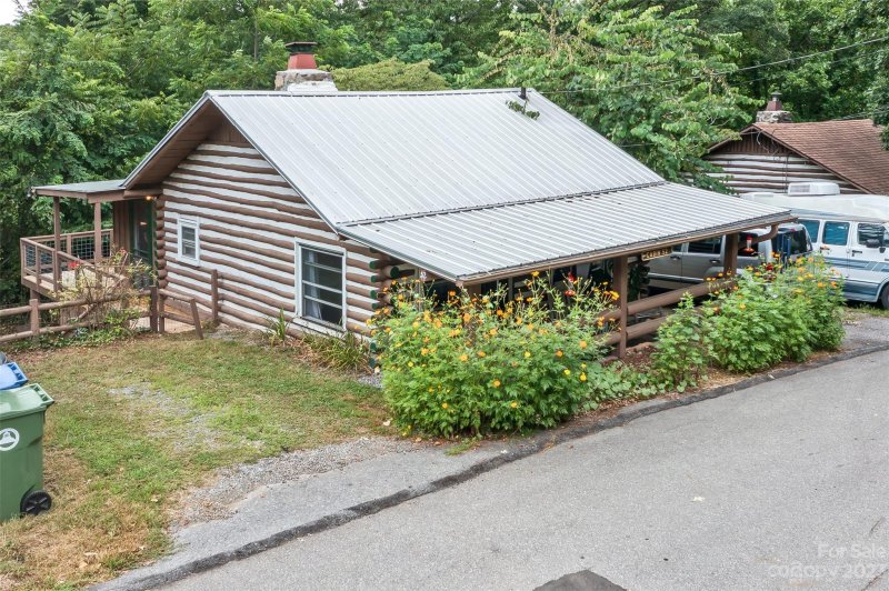 Property image 2 at 52 Mimosa Circle, Asheville, NC 28805