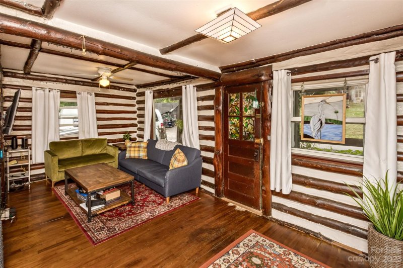 Property image 4 at 52 Mimosa Circle, Asheville, NC 28805