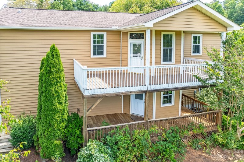 Property image 4 at 141 Ridge Brook Drive, Weaverville, NC 28787