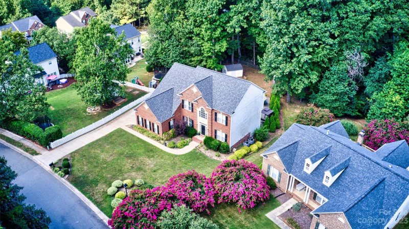 Property image 4 at 112 Huntly Lane, Mooresville, NC 28115